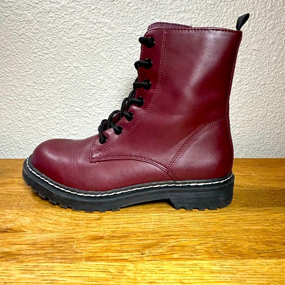 Leather boots - Picture 7 of 9